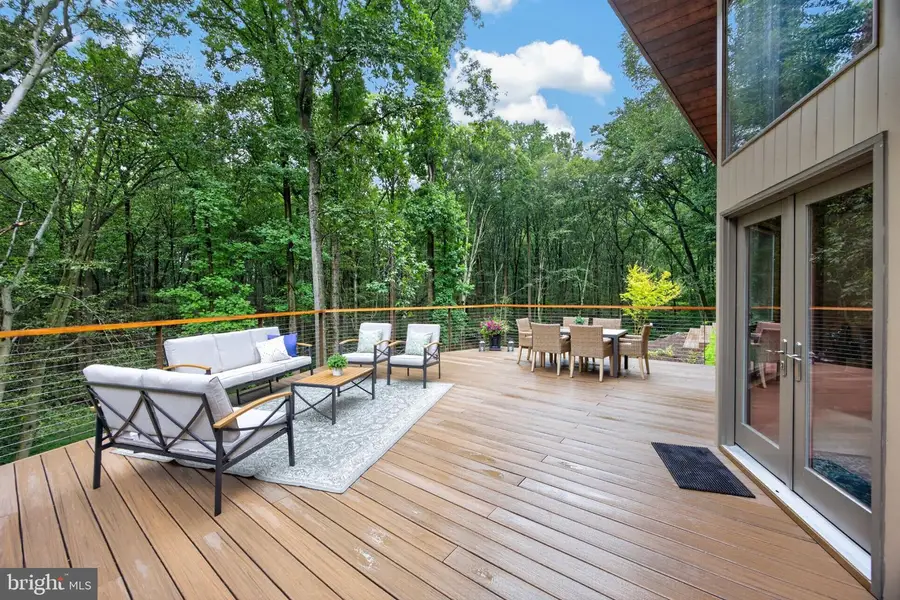 602 Featherbed Ln, Garnet Valley, PA 19060 - #2