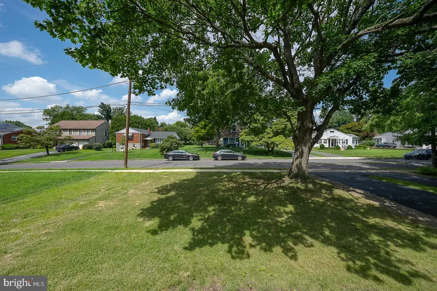 324 Valley View Rd, Springfield, PA 19064 - #3