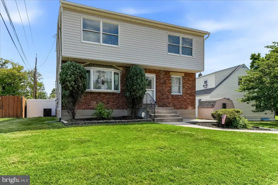 726 Brooke Cir, Morton, PA 19070 - #2