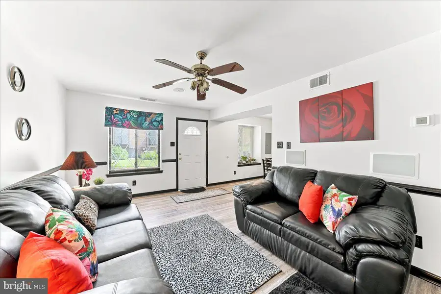 5200 Hilltop Dr #j11, Brookhaven, PA 19015 - #2