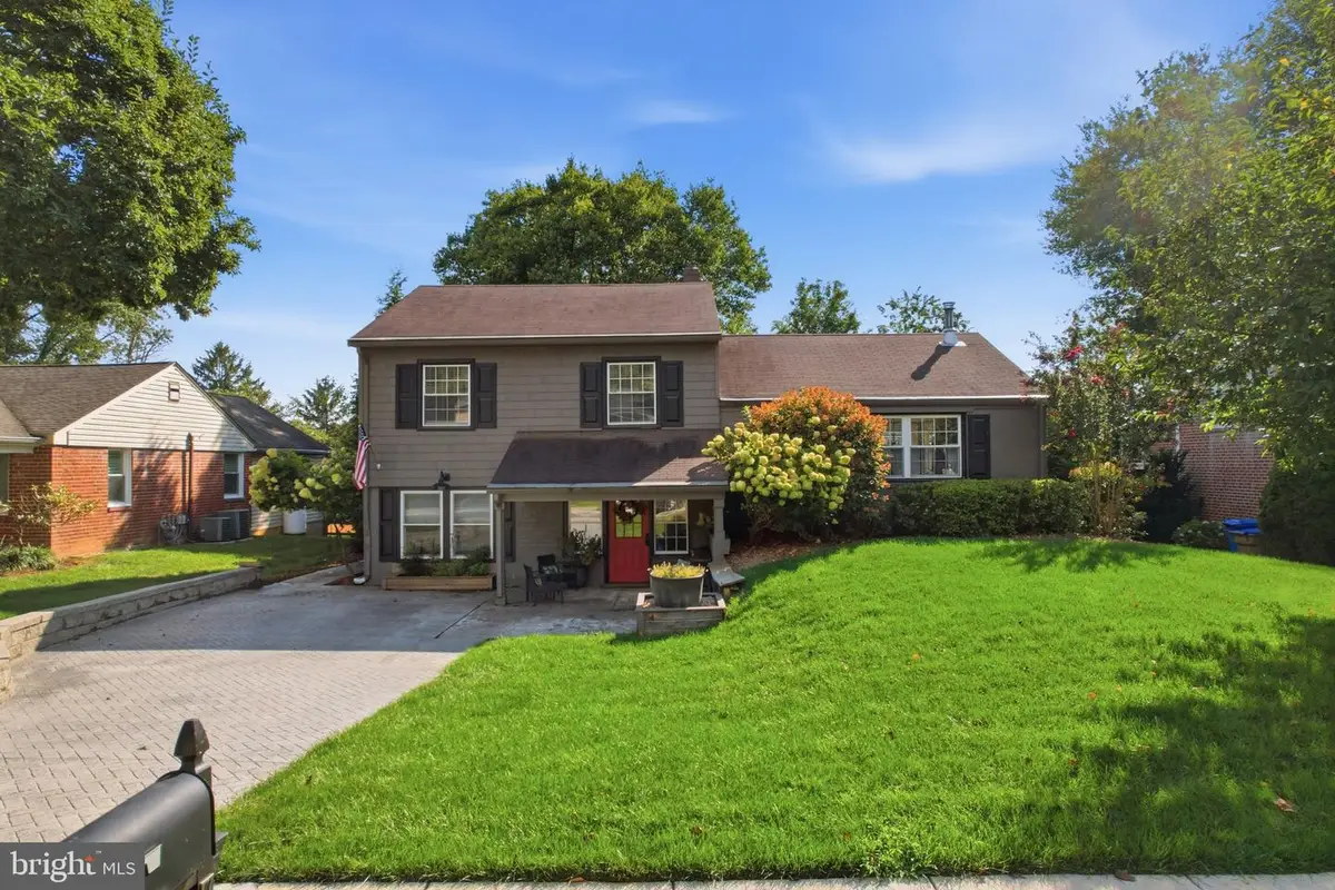 722 Wisteria Dr, Newtown Square, PA 19073 - #1