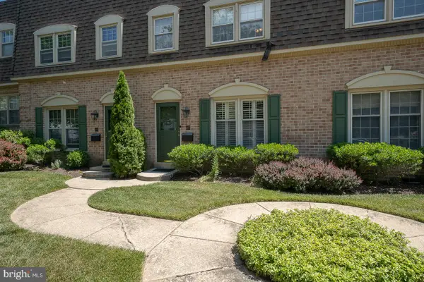 207 Bloomingdale Ave #8b, WAYNE, PA 19087