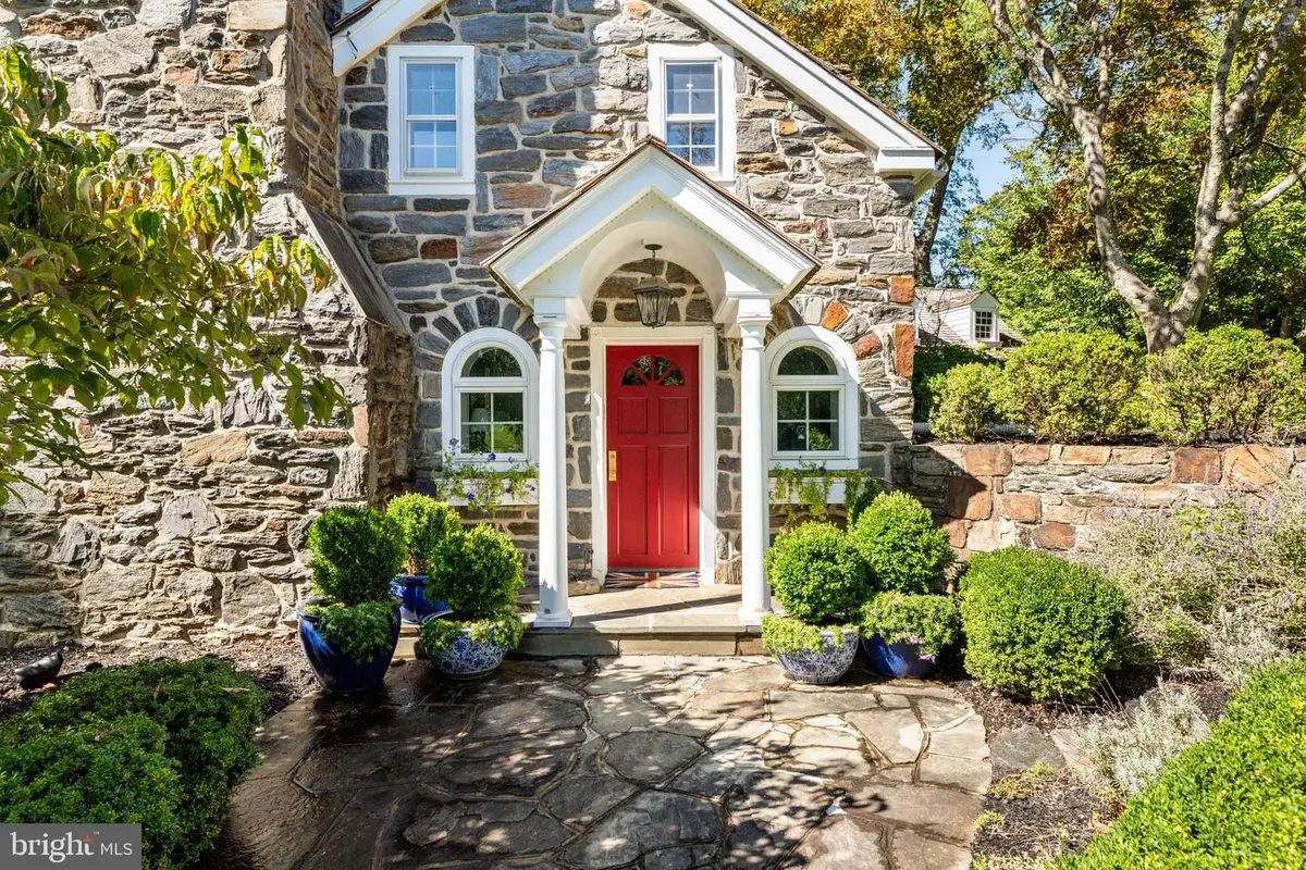 675 Andover Rd, Newtown Square, PA 19073 - #1