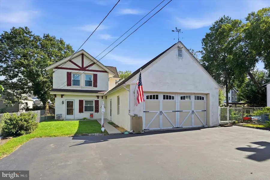 35 E Turnbull Ave, Havertown, PA 19083 - #2