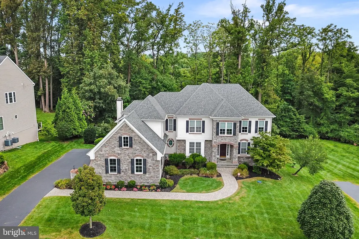 5 Pine Valley Ct, Glen Mills, PA 19342 - #1