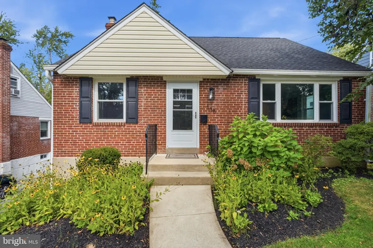135 Rockwood Dr, Havertown, PA 19083 - #1
