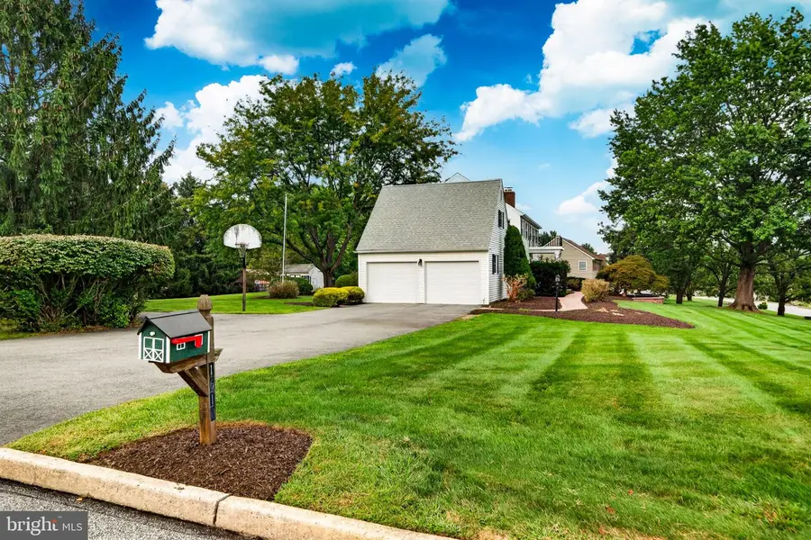 1610 Nicole Dr, Garnet Valley, PA 19060 - #2