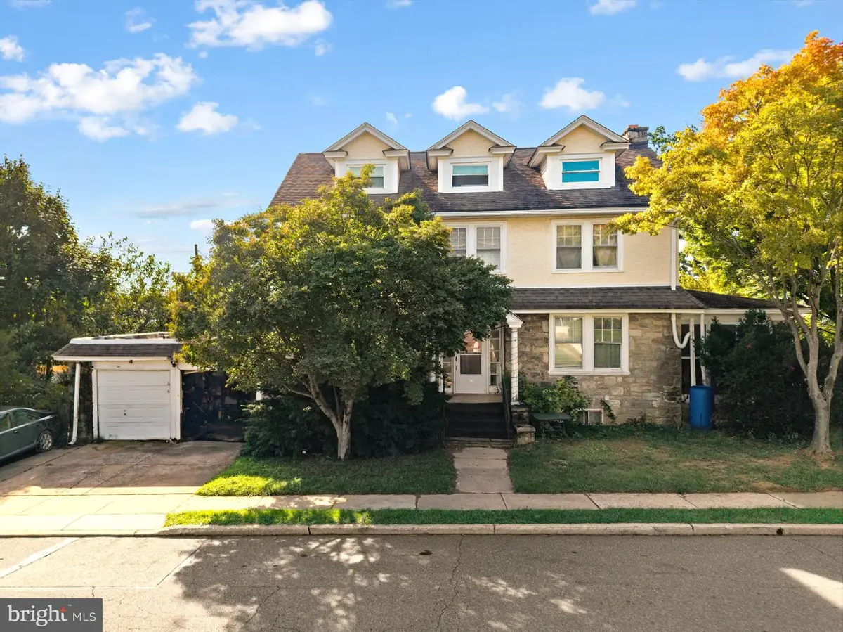 419 Netherwood Rd, Upper Darby, PA 19082 - #1