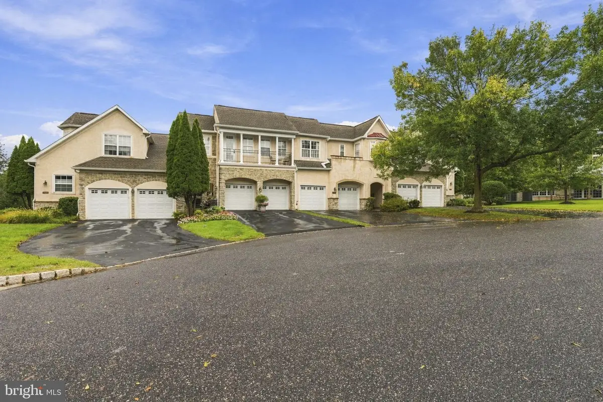 8 Three Oak Ln, West Chester, PA 19382 - #1