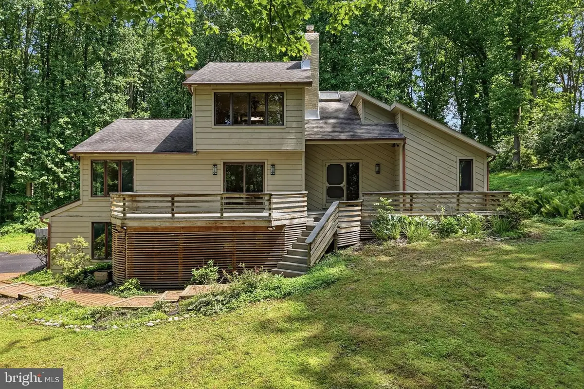 3 Upper Bank Dr, Chadds Ford, PA 19317 - #1
