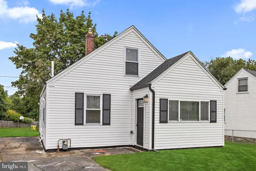 53 Seward Ln, Aston, PA 19014 - #2