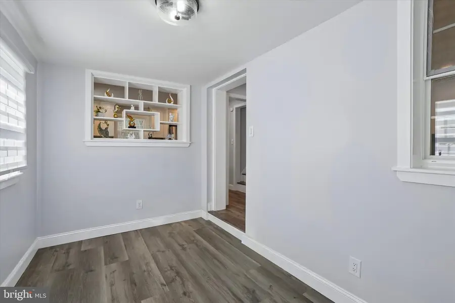 95 1st Ave, Essington, PA 19029 - #2