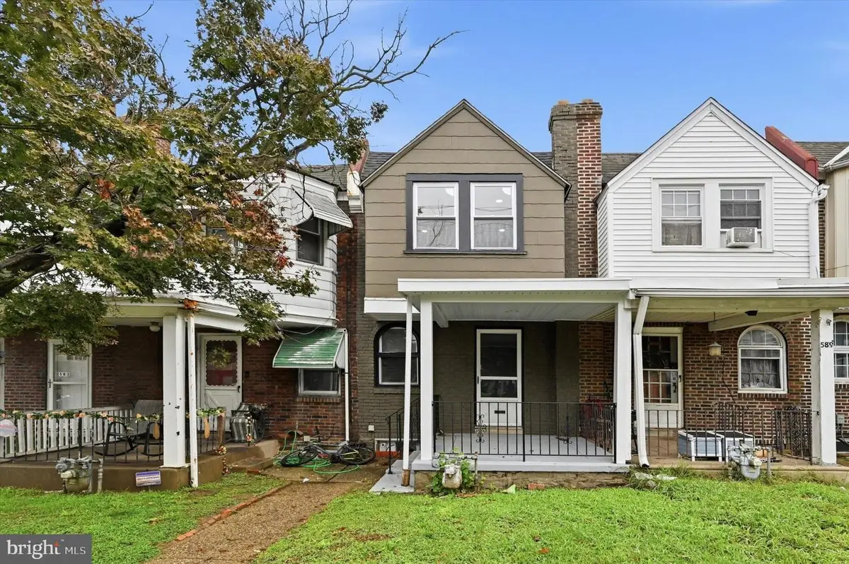 587 Timberlake Rd, Upper Darby, PA 19082 - #1