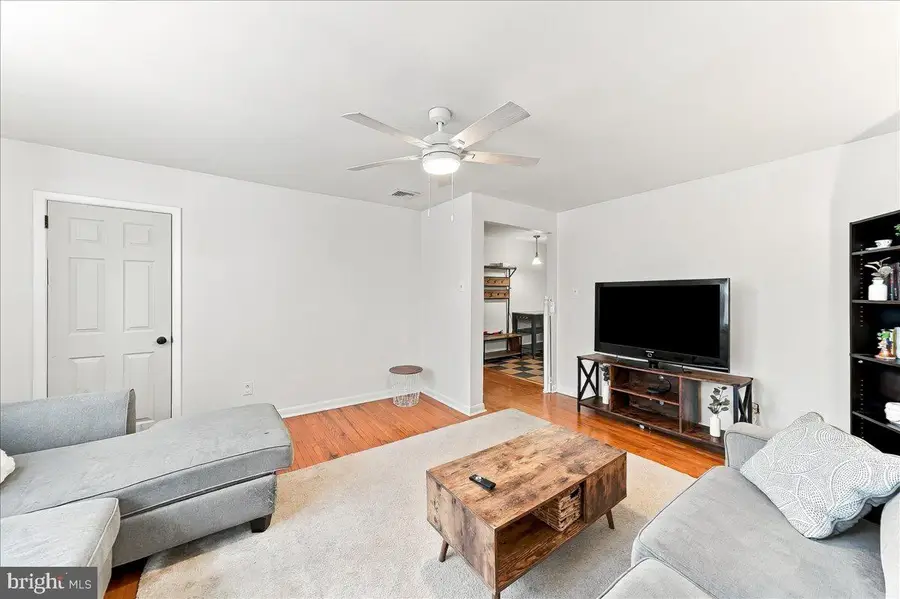 38 E Stratford Ave, Lansdowne, PA 19050 - #3