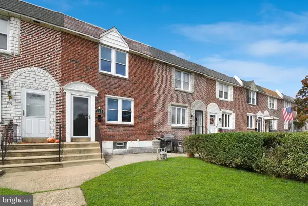 732 Crescent Dr, GLENOLDEN, PA 19036