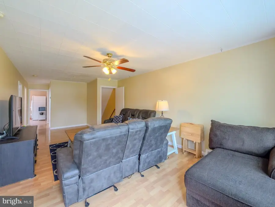 228 Hoffman Rd, Ridley Park, PA 19078 - #2