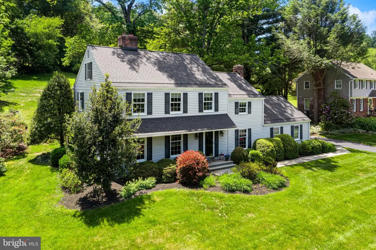 841 Briarwood Rd, Newtown Square, PA 19073 - #1