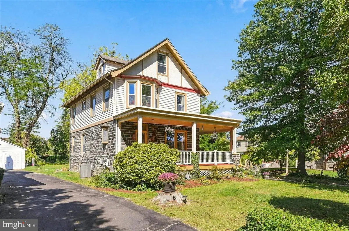 129 Wayne Ave E, Aldan, PA 19018 - #1