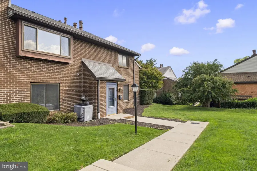 700 Ardmore Ave #302, Ardmore, PA 19003 - #3