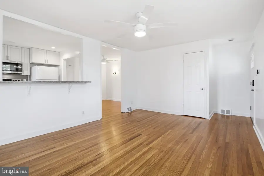 101 E Oak Ln, Glenolden, PA 19036 - #3