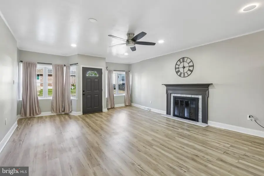 430 Charmont Ave, Folcroft, PA 19032 - #3