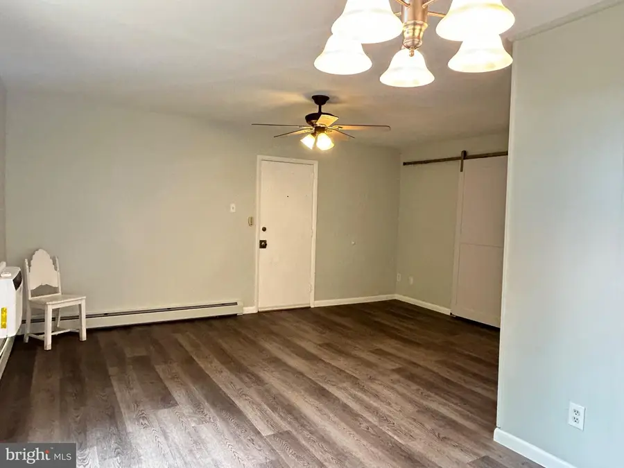 100 E. Glenolden Ave. #f4, Glenolden, PA 19036 - #3
