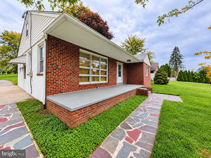 506 S New Middletown Rd, Media, PA 19063 - #3