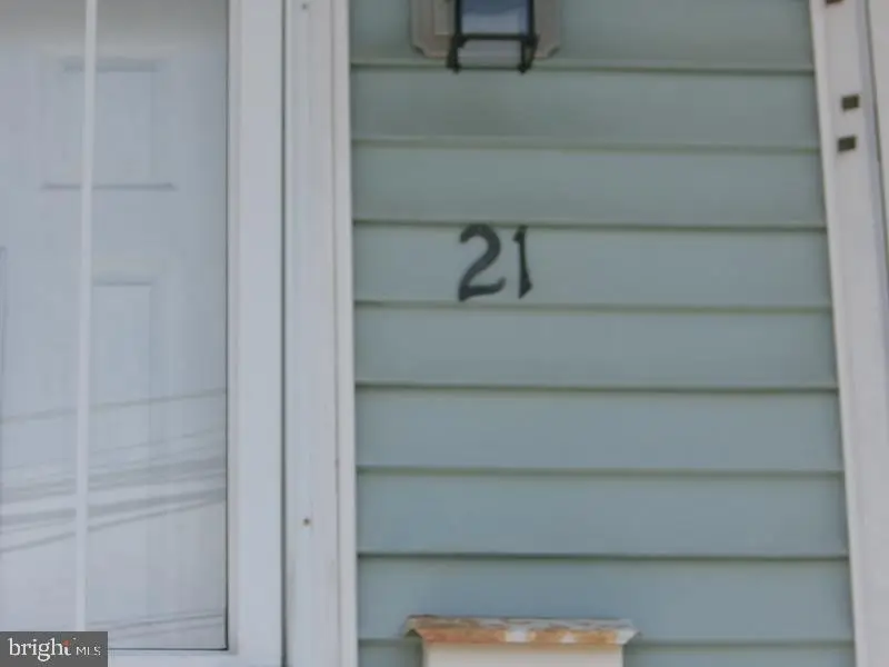 21 Rhodes Ave, Darby, PA 19023 - #3