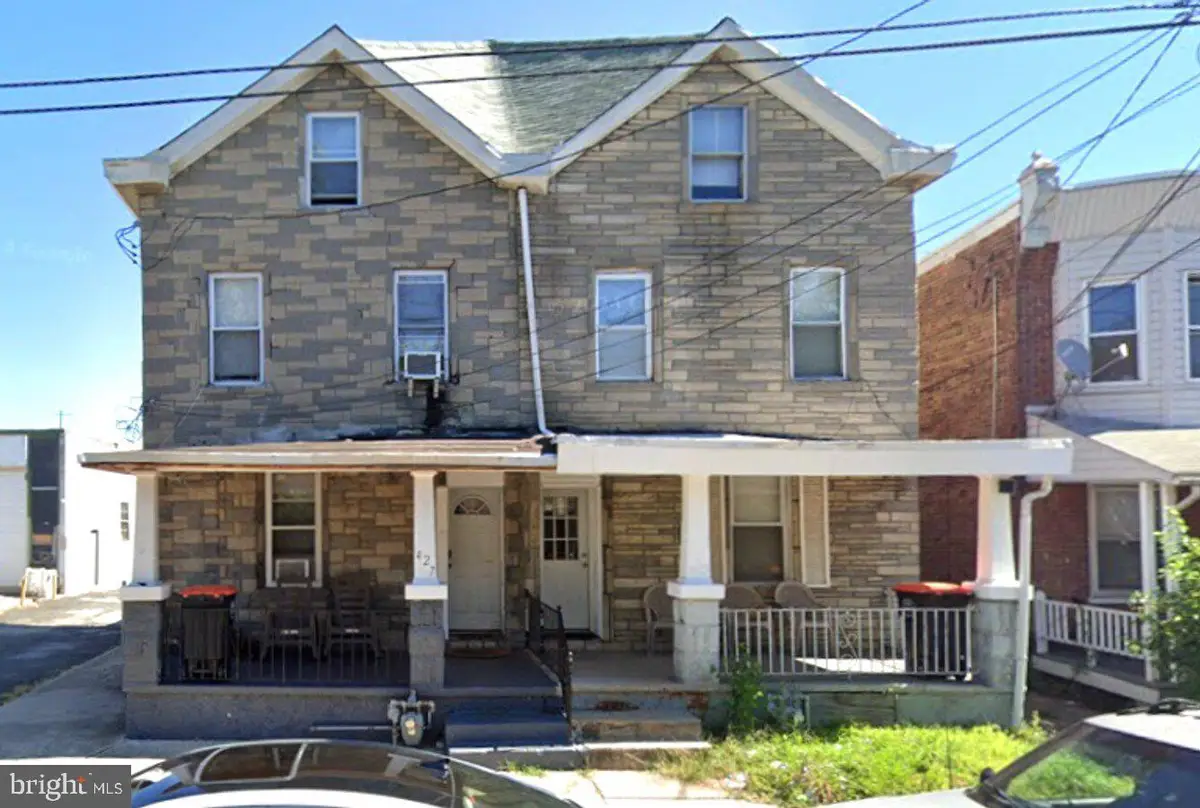 425 Highland Ave, Chester, PA 19013 - #1