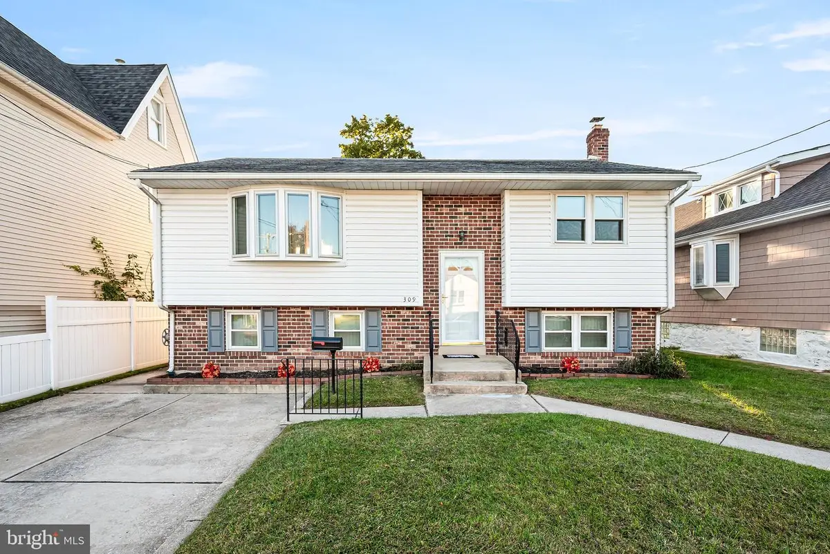 309 Printz Ave, Essington, PA 19029 - #1