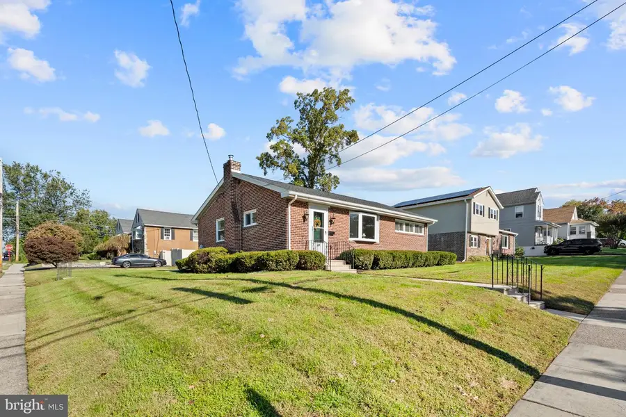201 Lincoln St, Folsom, PA 19033 - #3