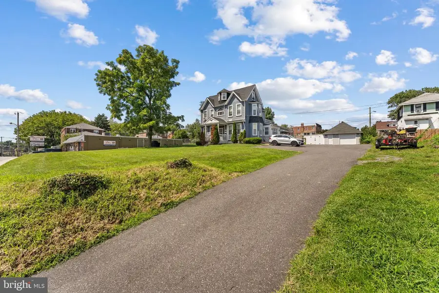 245 E Chester Pike, Ridley Park, PA 19078 - #2