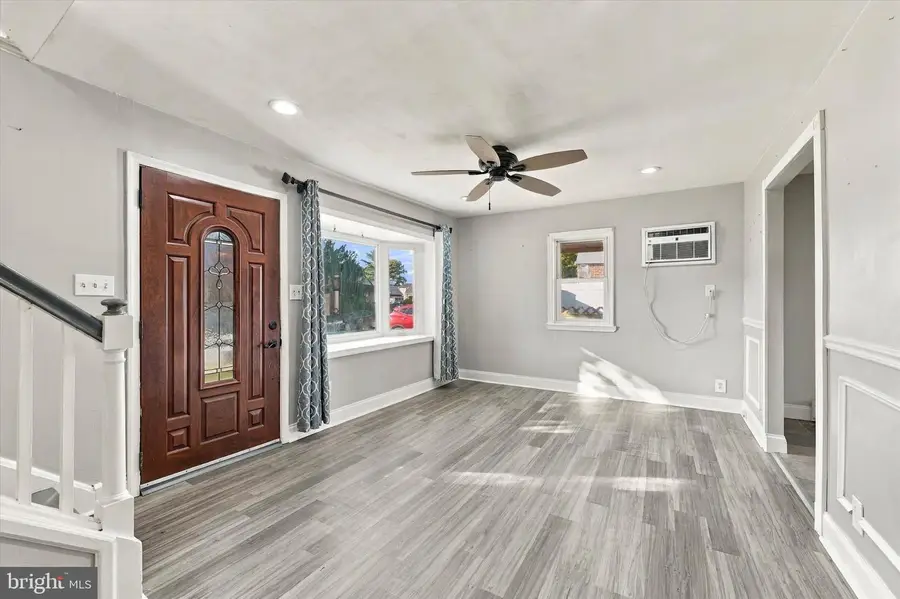 737 Laurel Ave, Aldan, PA 19018 - #3