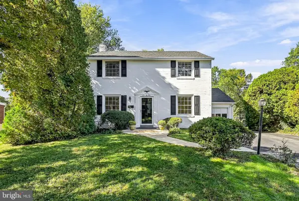 421 Briarwood Rd, WALLINGFORD, PA 19086