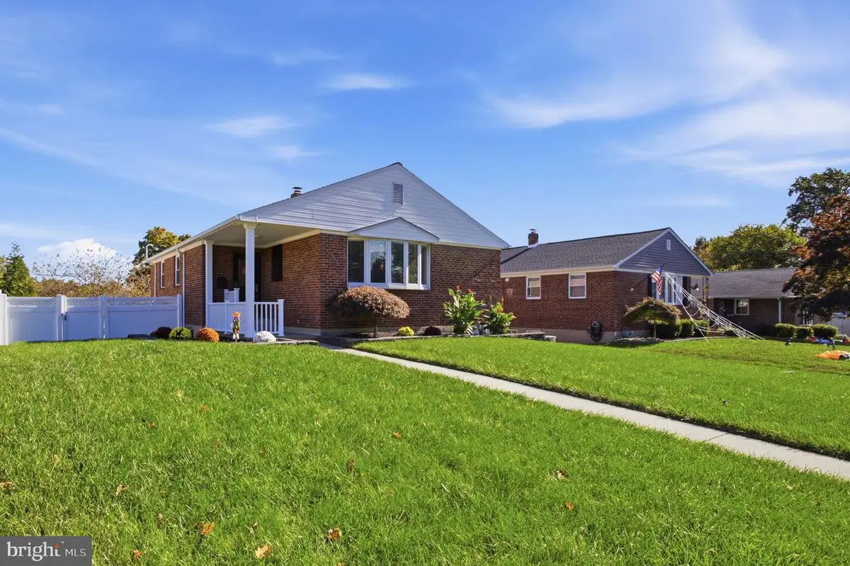 945 Springhaven Rd, Springfield, PA 19064 - #1