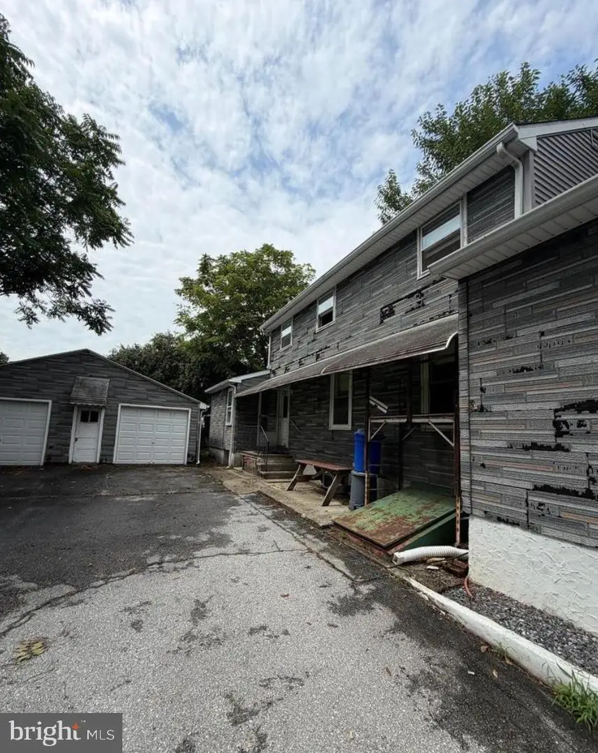 20 Pennsylvania Ave, Prospect Park, PA 19076 - #1