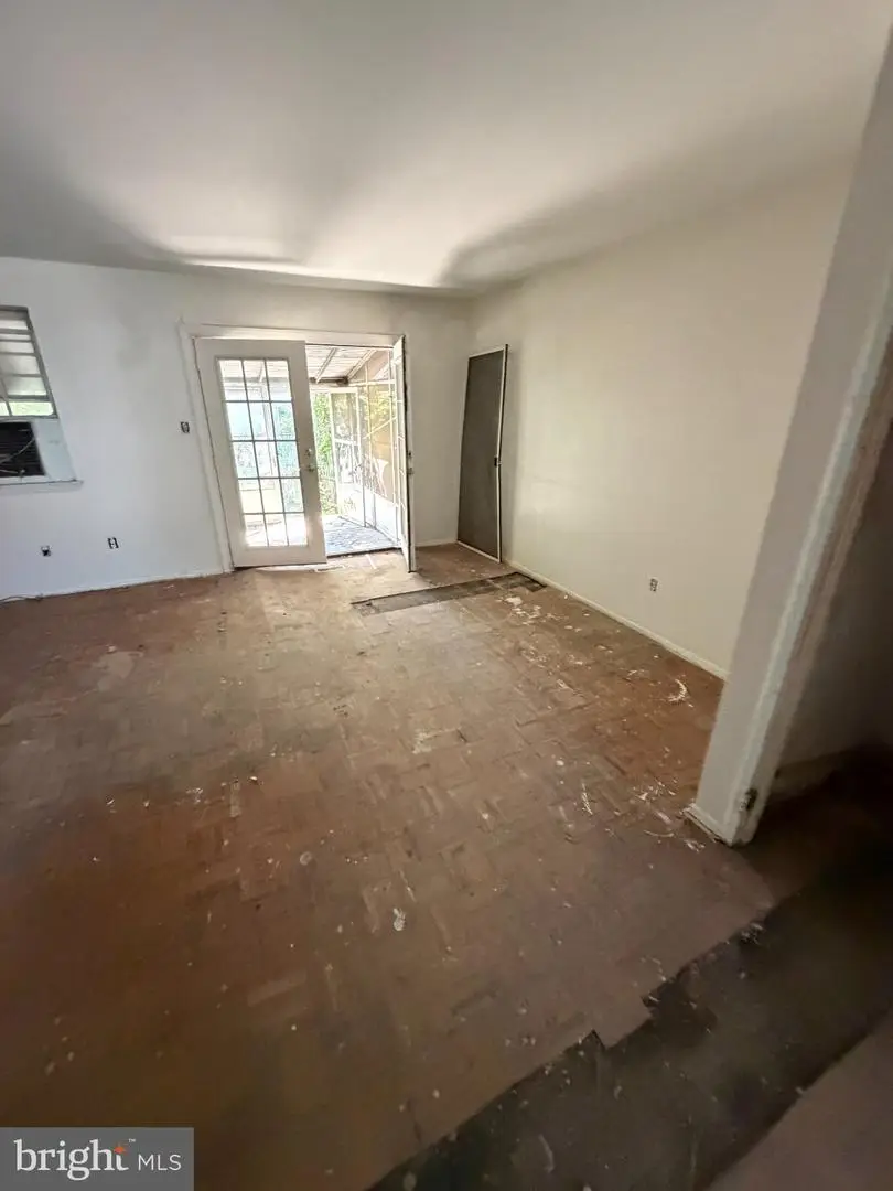 1539 Roosevelt Dr, Sharon Hill, PA 19079 - #3