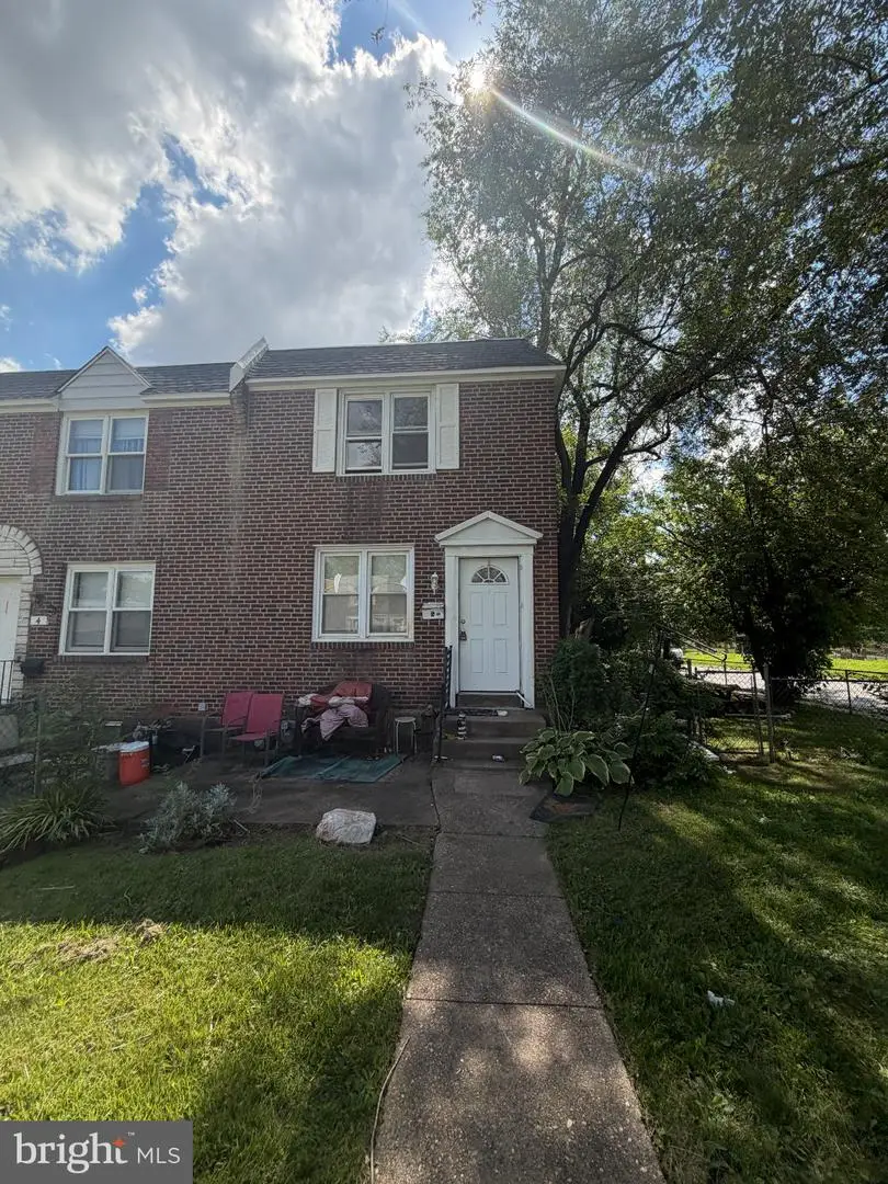 2 Ashbourne Rd, Darby, PA 19023 - #1