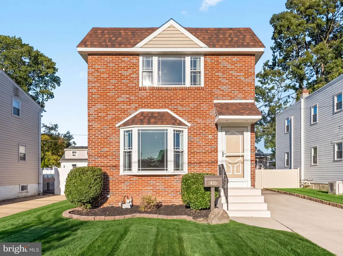 410 Edgewood Ave, Folsom, PA 19033 - #1