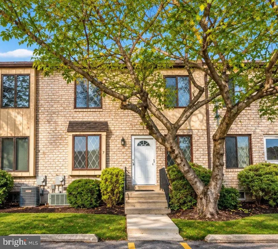 5200 Hilltop Dr #aa7, Brookhaven, PA 19015 - #1