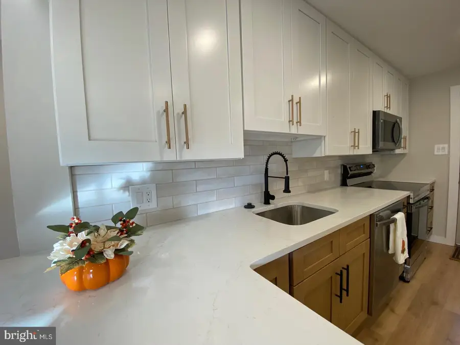 410 Belmont Ave, Folsom, PA 19033 - #2