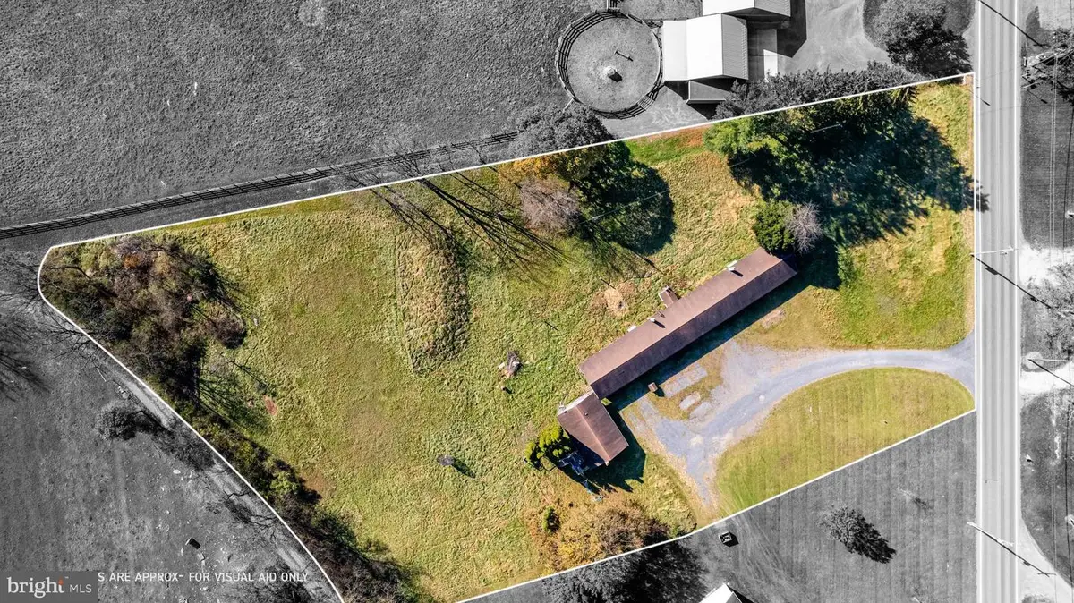 12494 Path Valley Rd, Fannettsburg, PA 17221 - #1