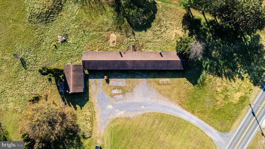 12494 Path Valley Rd, Fannettsburg, PA 17221 - #2