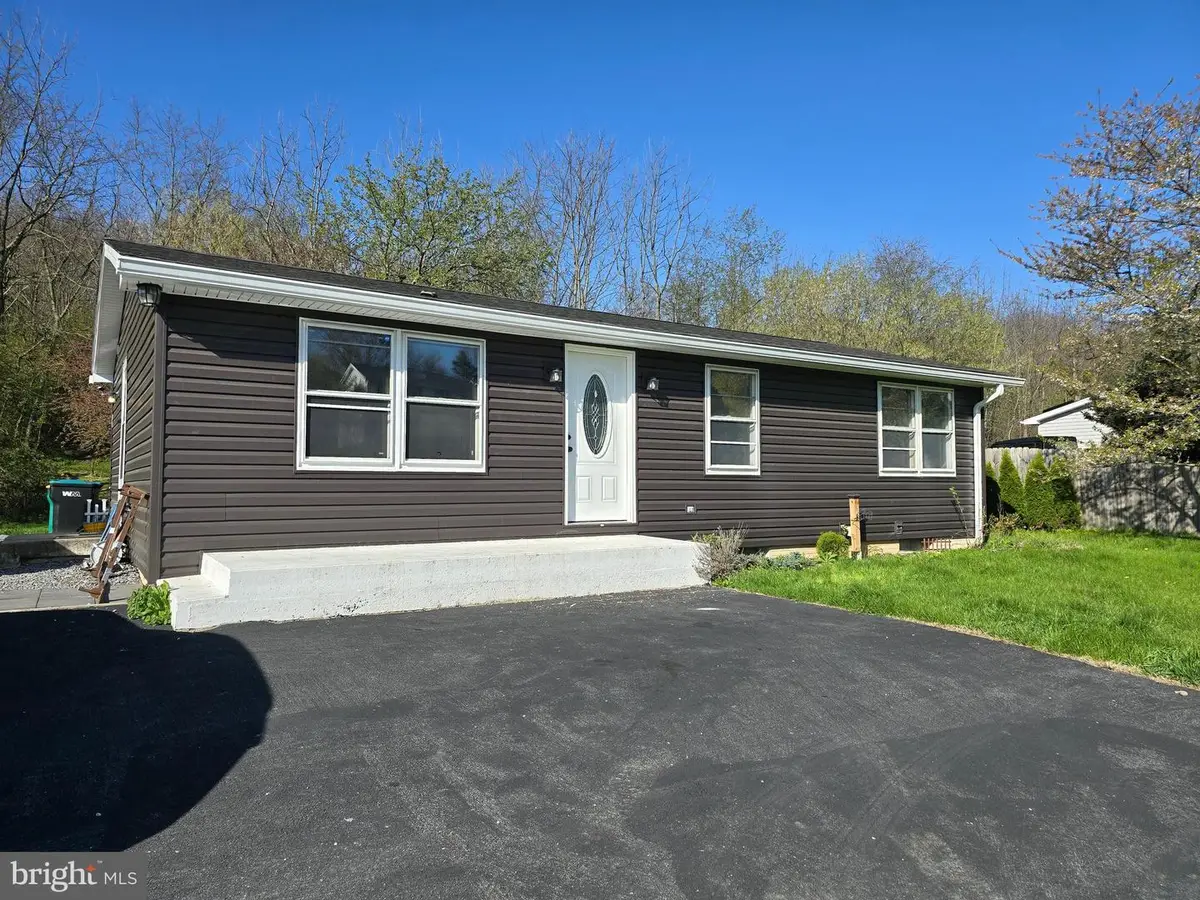 8694 Sheffield Manor Boulev, Waynesboro, PA 17268 - #1