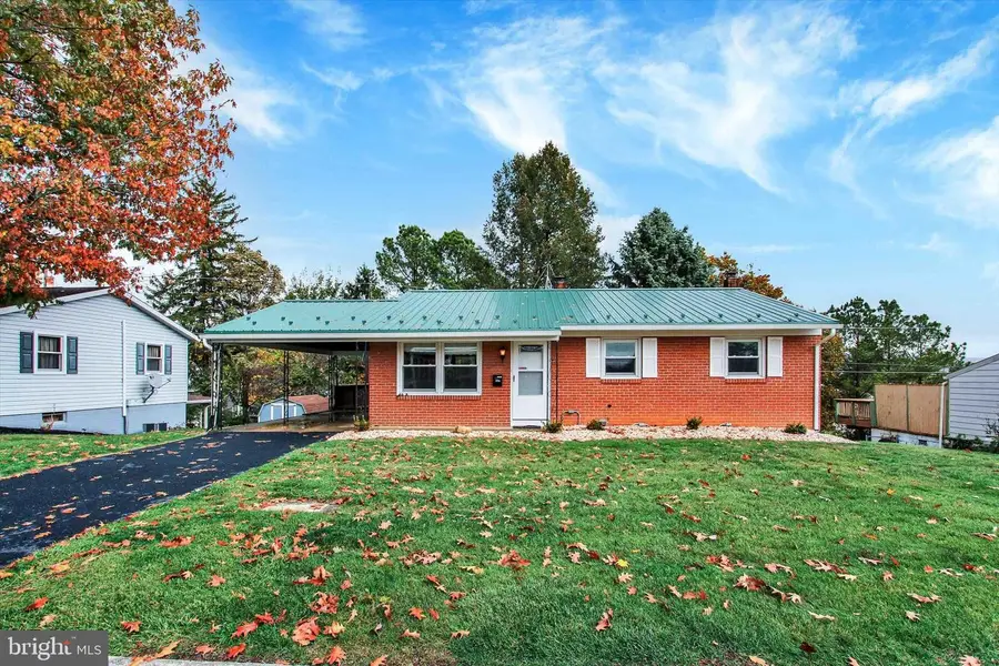 306 Cottage St, Waynesboro, PA 17268 - Image #2