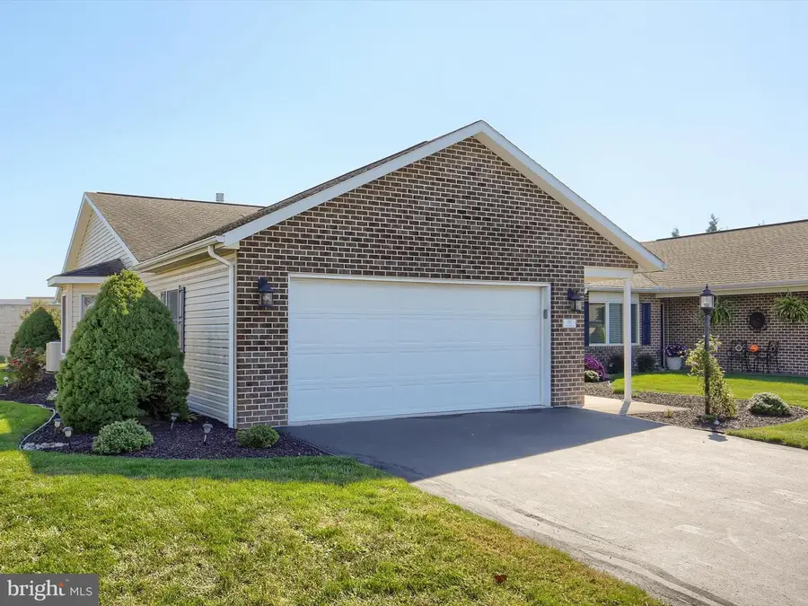 197 Parkwood Drive #320, Chambersburg, PA 17201 - Image #2