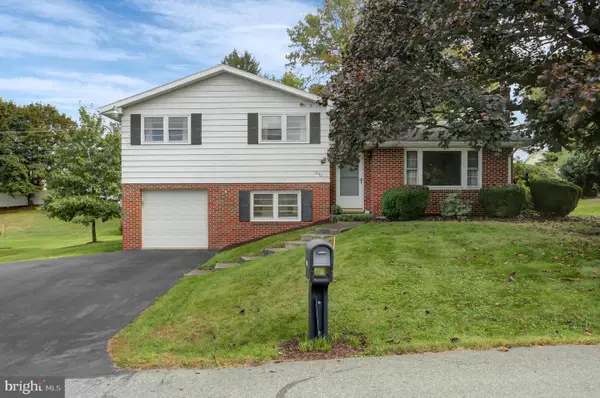 1042 Laurich Drive, CHAMBERSBURG, PA 17202