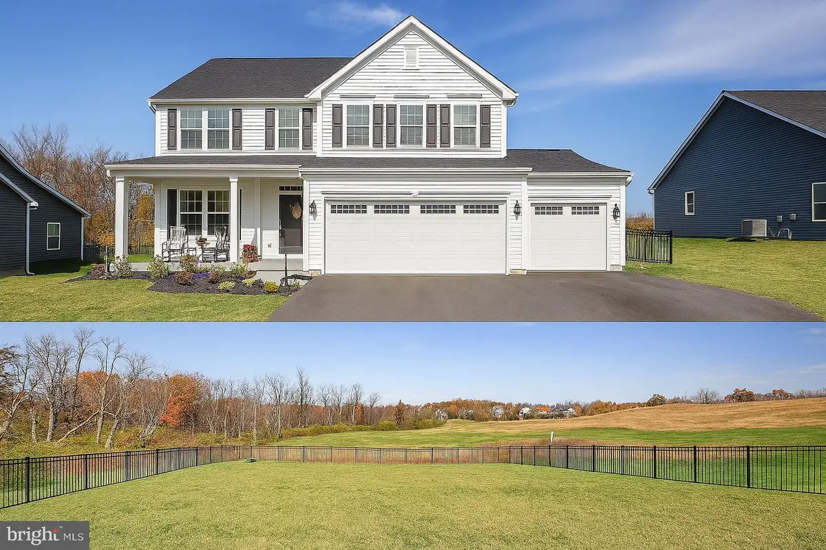 1585 Shannon Dr S, Greencastle, PA 17225 - Image #1