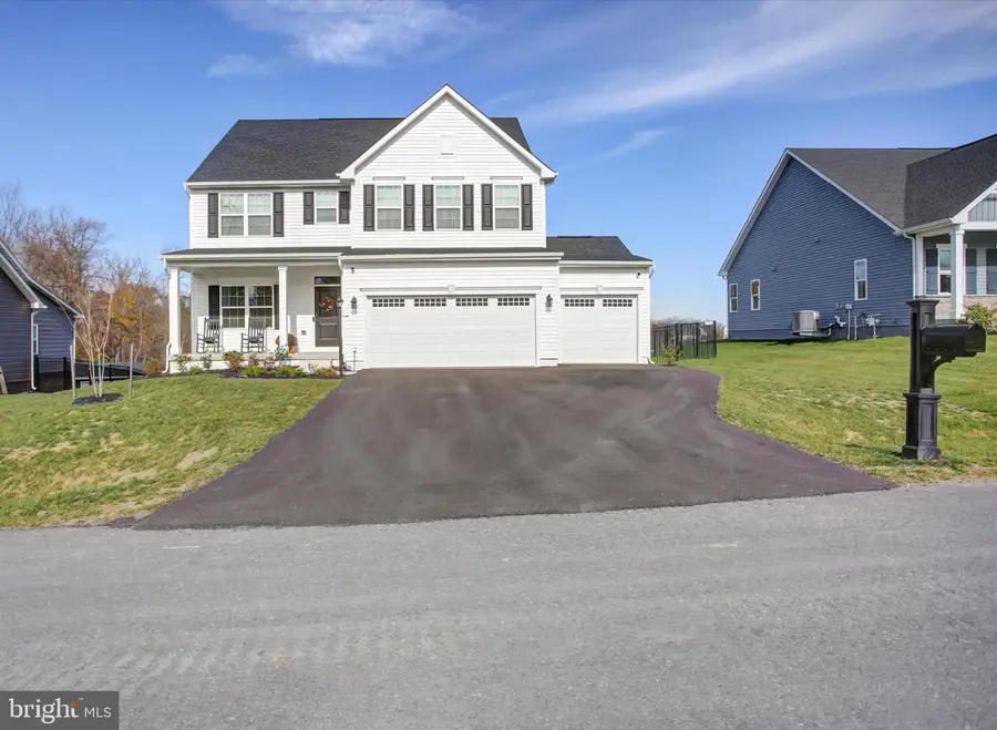 1585 Shannon Dr S, Greencastle, PA 17225 - Image #3