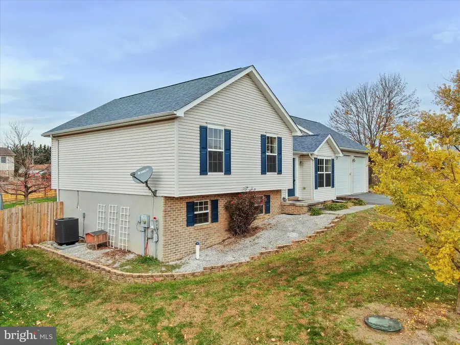 1449 Mallard Dr E #72, Chambersburg, PA 17202 - Image #3